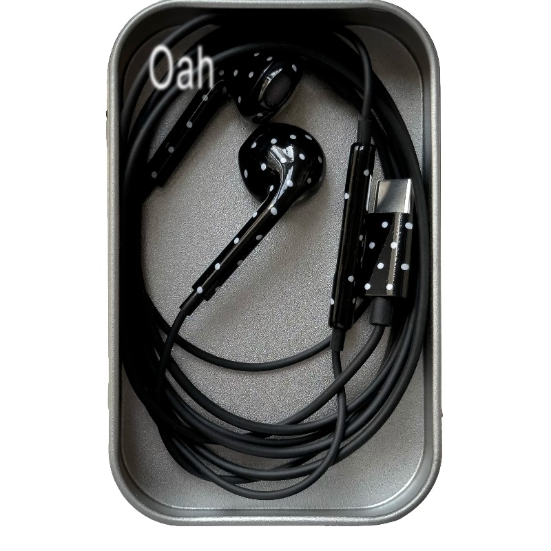 Oah Polka Dot Bedrade Oordopje - Headphones recensie en prijs